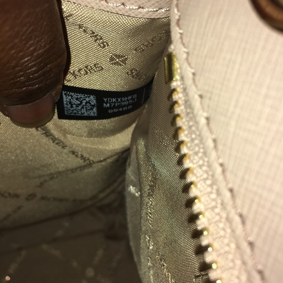 SOLD Micheal Kors Authentic leather satchel NTW - Picture 4 of 12